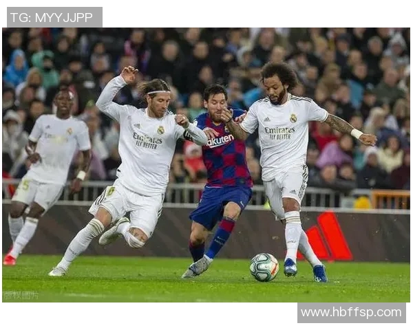 皇马客场1-0小胜，梅开二度，拉莫斯点球破门助球队跻身第五