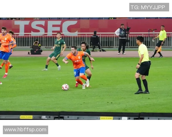 越秀全球拟在中超转会窗口期间引进外籍球员,或将重组球队阵容,提升竞争力 越秀全球拟在中超转会窗口期间引进外籍球员,或将重组球队阵容,提升竞争力